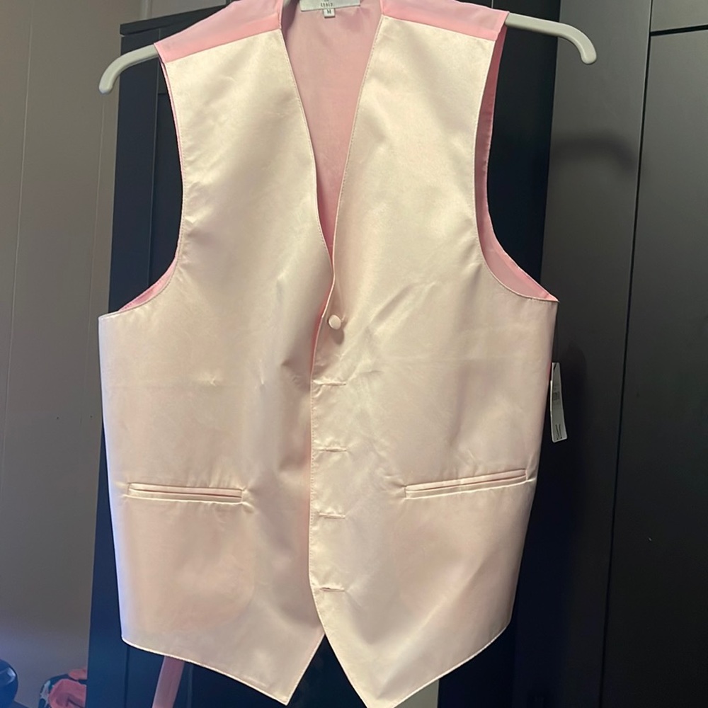 Men’s pink vest